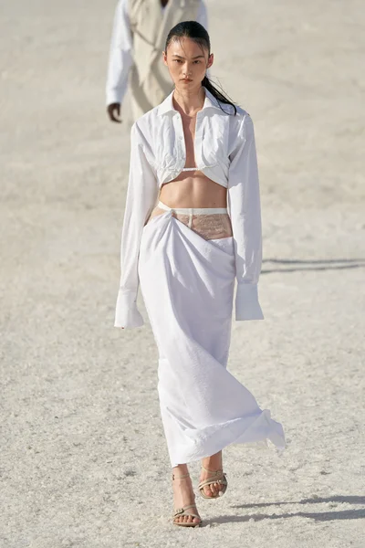 Look 17